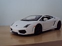 1:24 Maisto Lamborghini Gallardo LP 560-4 2008 Blanco. Subida por indexqwest